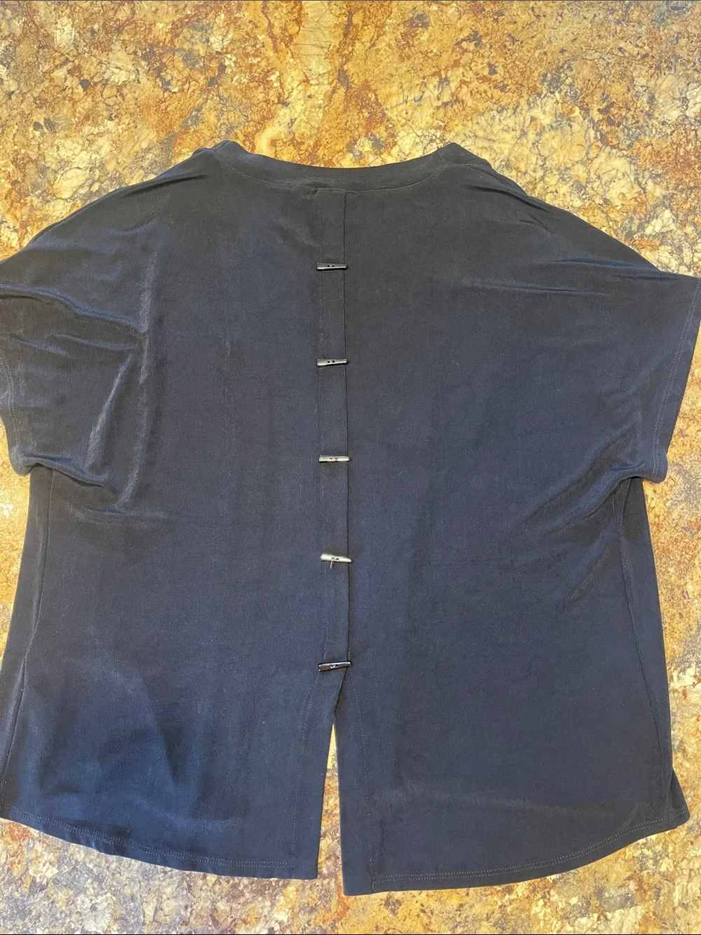 Traveler’s By Chicos Navy Short Cap Sleeve Open Front Cardigan Back Buttons - Picture 7 of 8